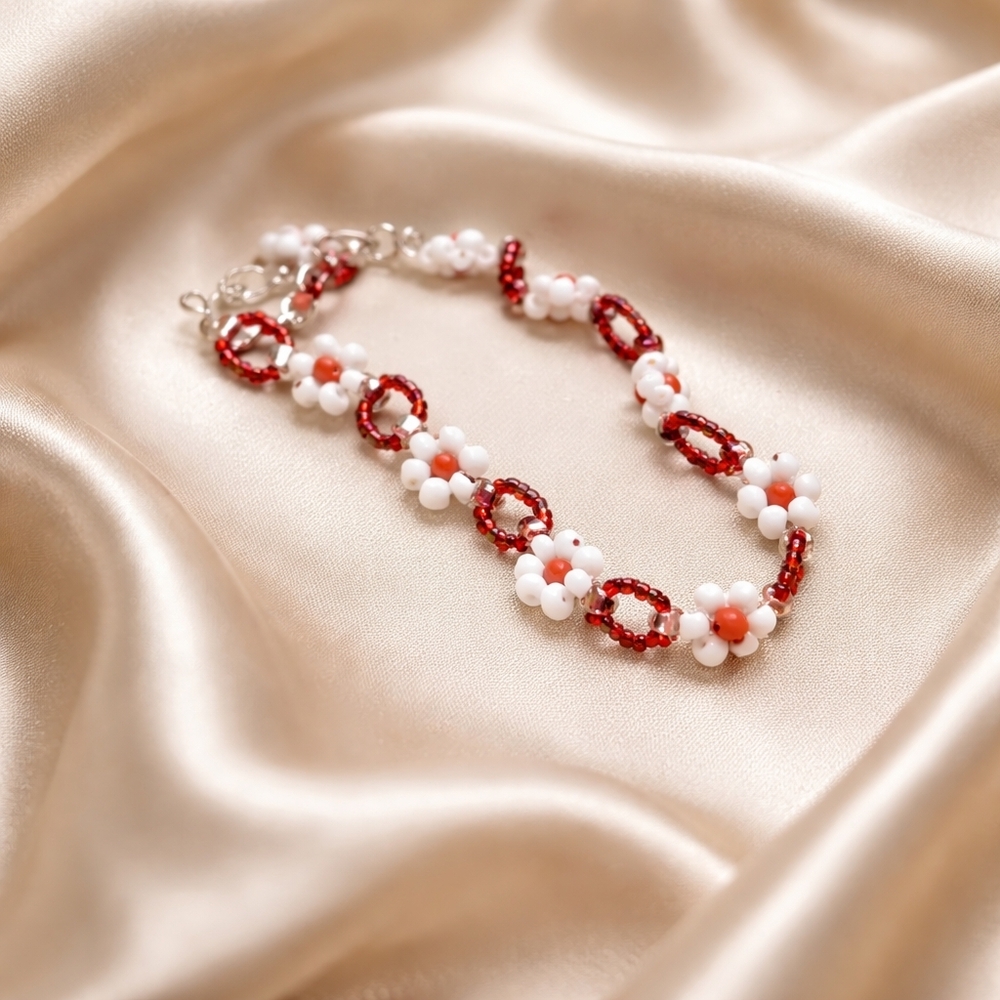 Boho Chic • Minimalist Daisy Bracelet • Handmade Dainty Jewelry Softly bohem